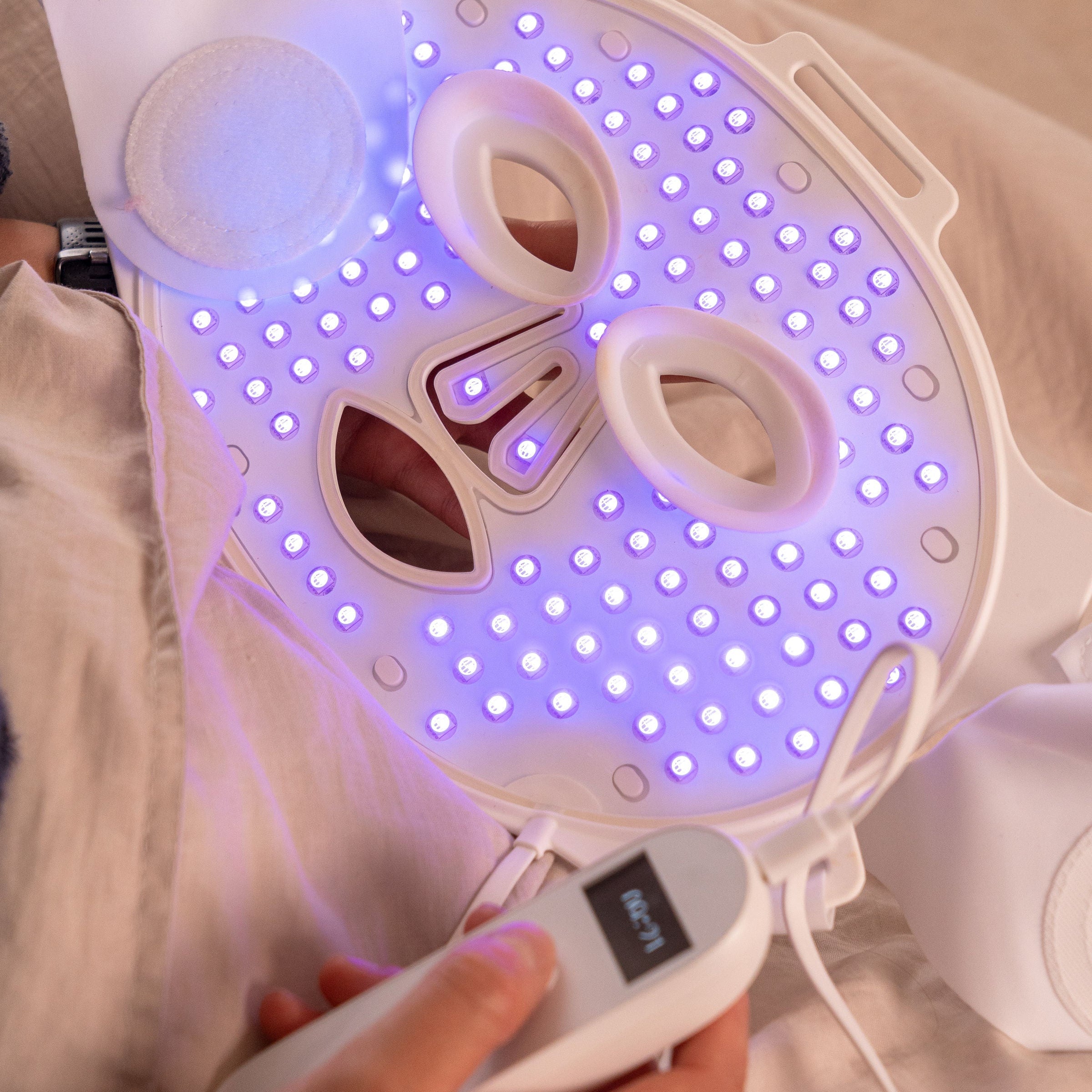 RECOVR RLT-MASK – Multi-Wavelength Red Light Therapy for Skin Recovery